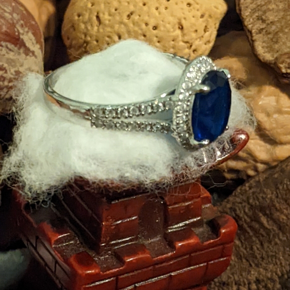 Fragrant Jewels Ring - Picture 2 of 2